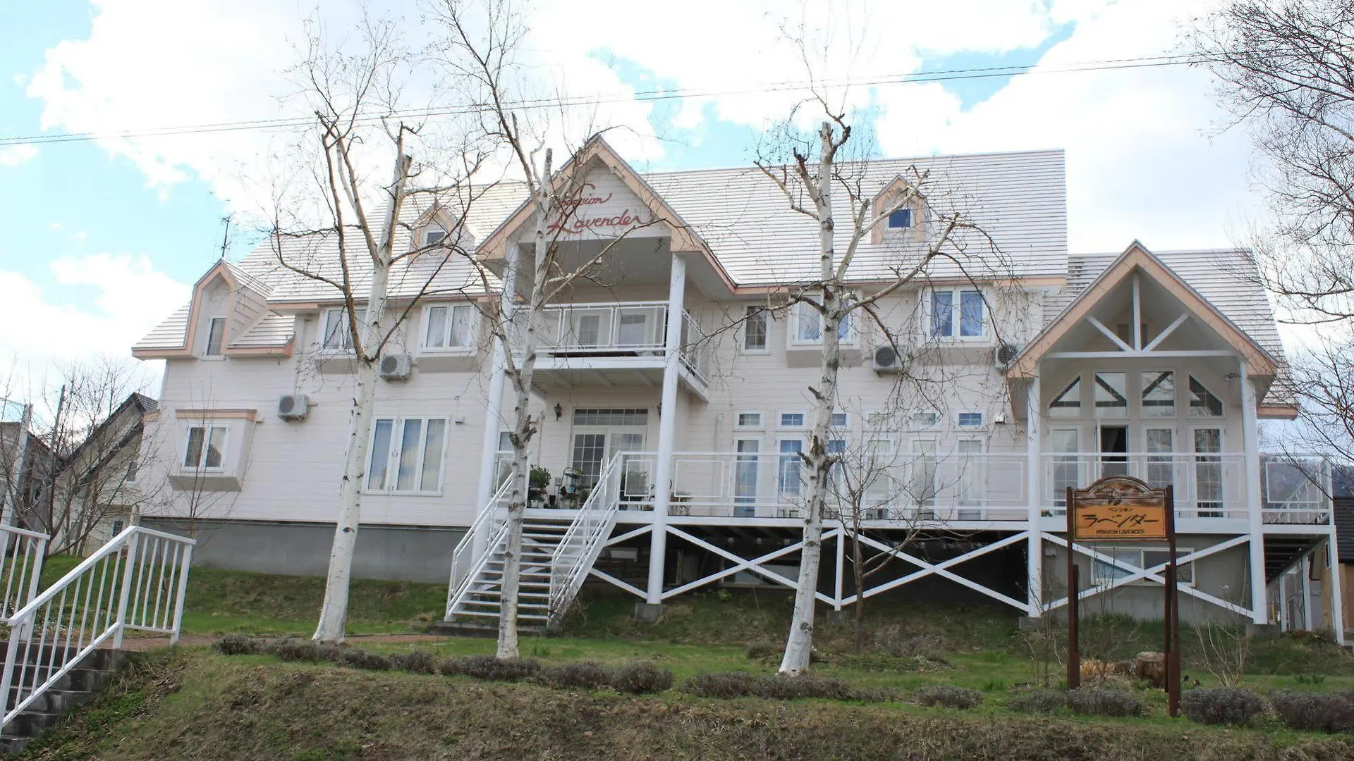 薰衣草住宿 中富良野町 住宿加早餐酒店